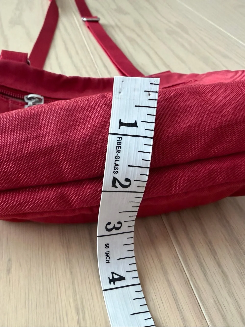 Baggallini Red Small Triple Zip Crossbody Bag 8x6x2 Travel Preppy 3 Compactments